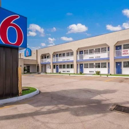 Motel 6 Houston, Tx Fm 1960 Bammel Exterior photo