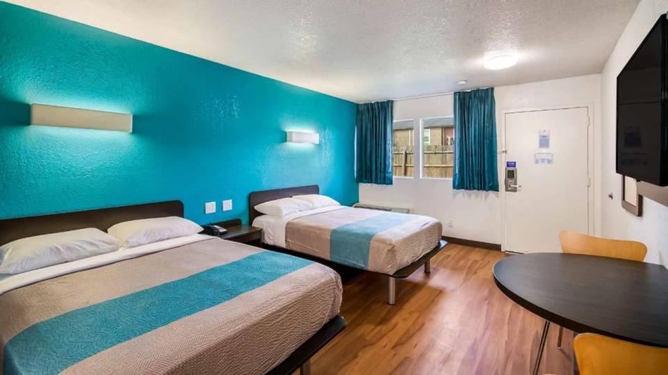 Motel 6 Houston, Tx Fm 1960 Bammel Exterior photo